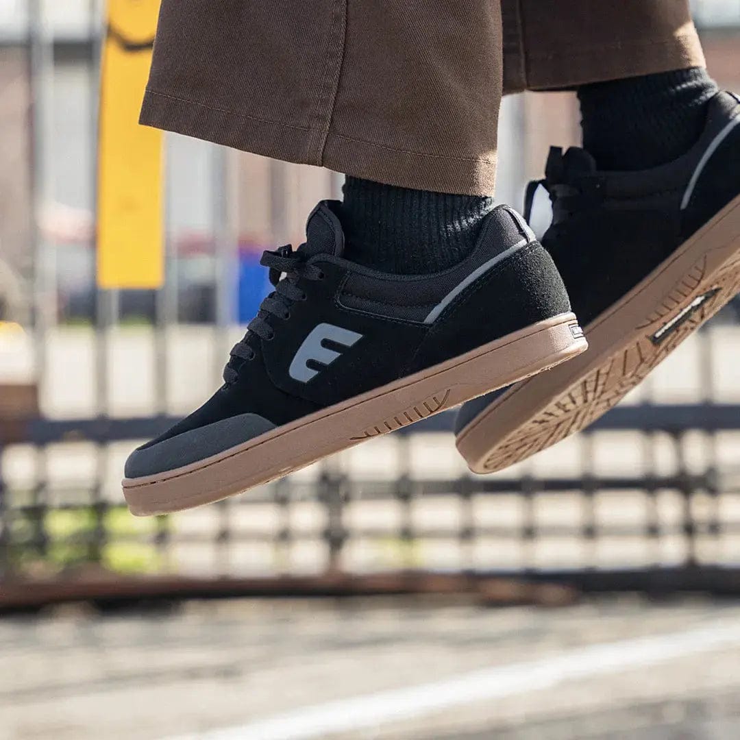 etnies-marana-michelin-skate-schuh-black-charcoal-gum image 2