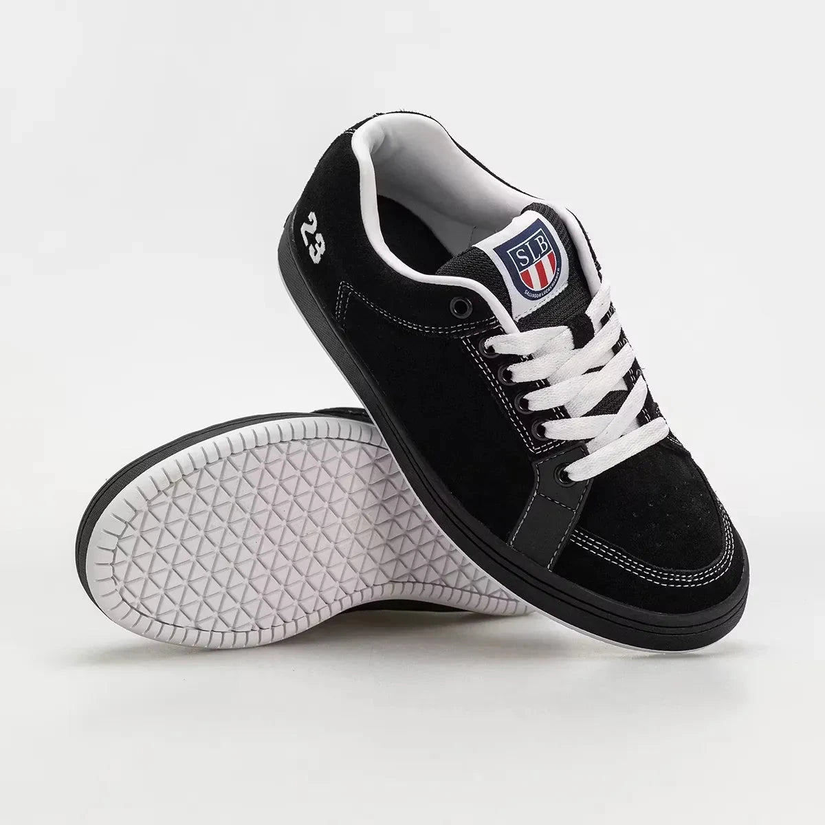 etnies-sal-23-skate-schuh-black-white-suede-lowtop image 5