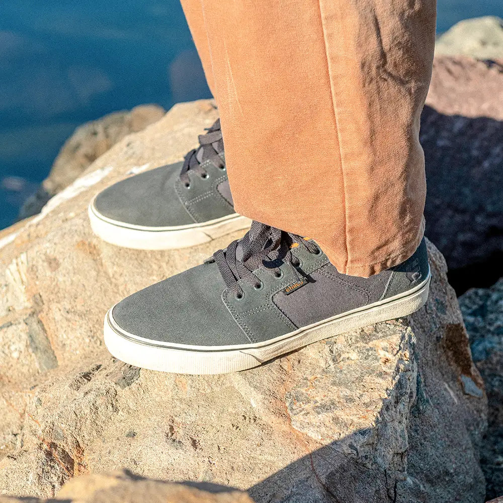 etnies-barge-ls-x-santa-cruz-schwarz-gum-skateschuh image 8