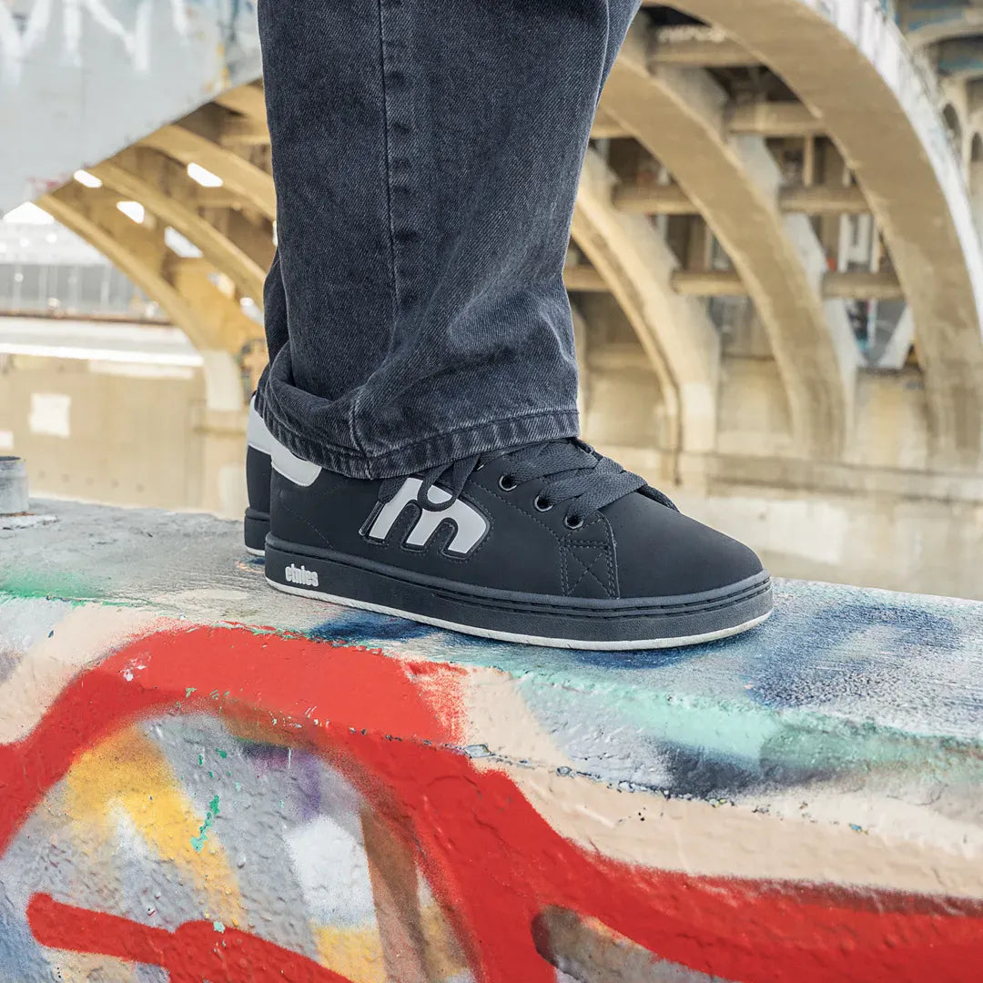 etnies-callicut-herren-skate-schuhe-schwarz-schwarz-wei-nubuk image 6