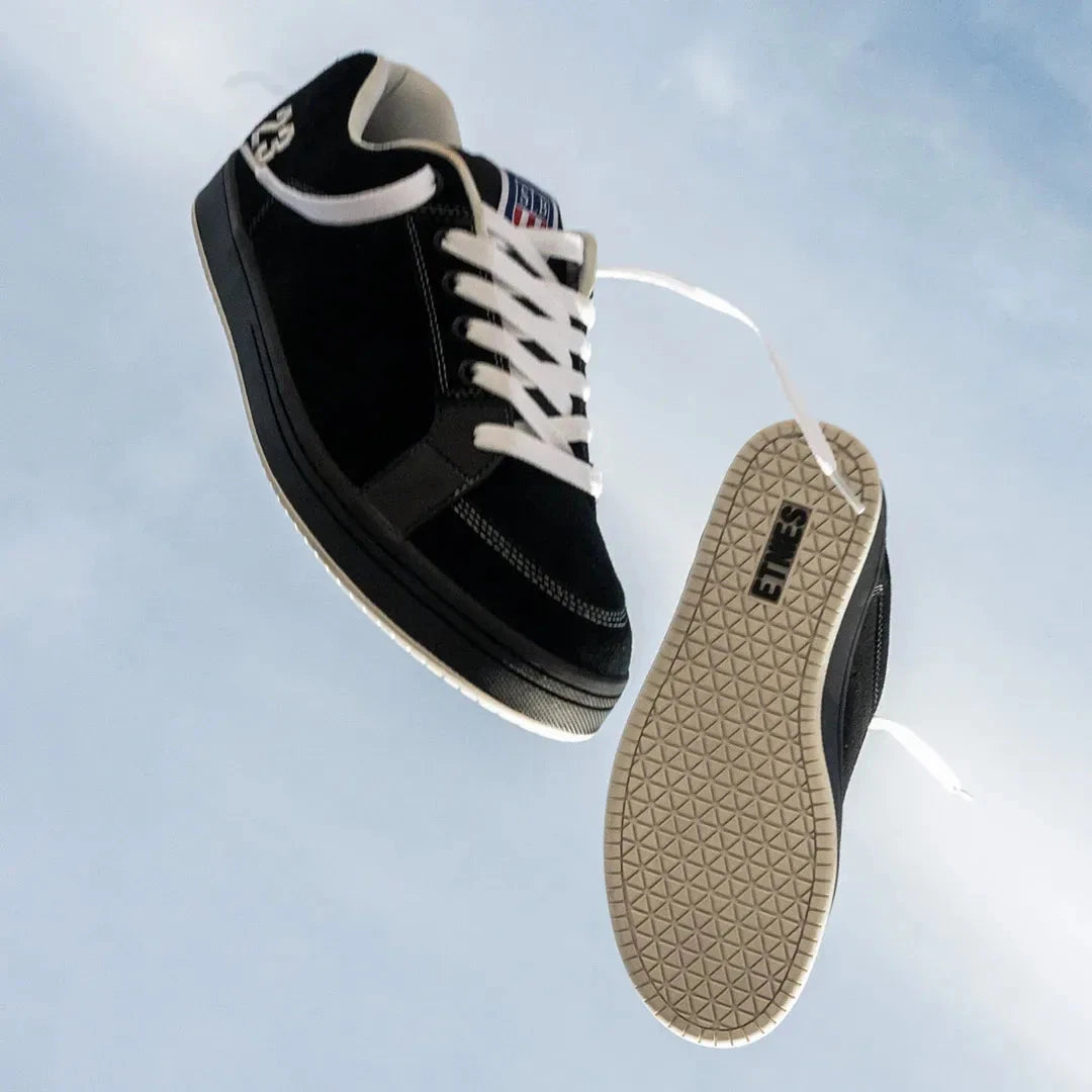 etnies-sal-23-skate-schuh-black-white-suede-lowtop image 4