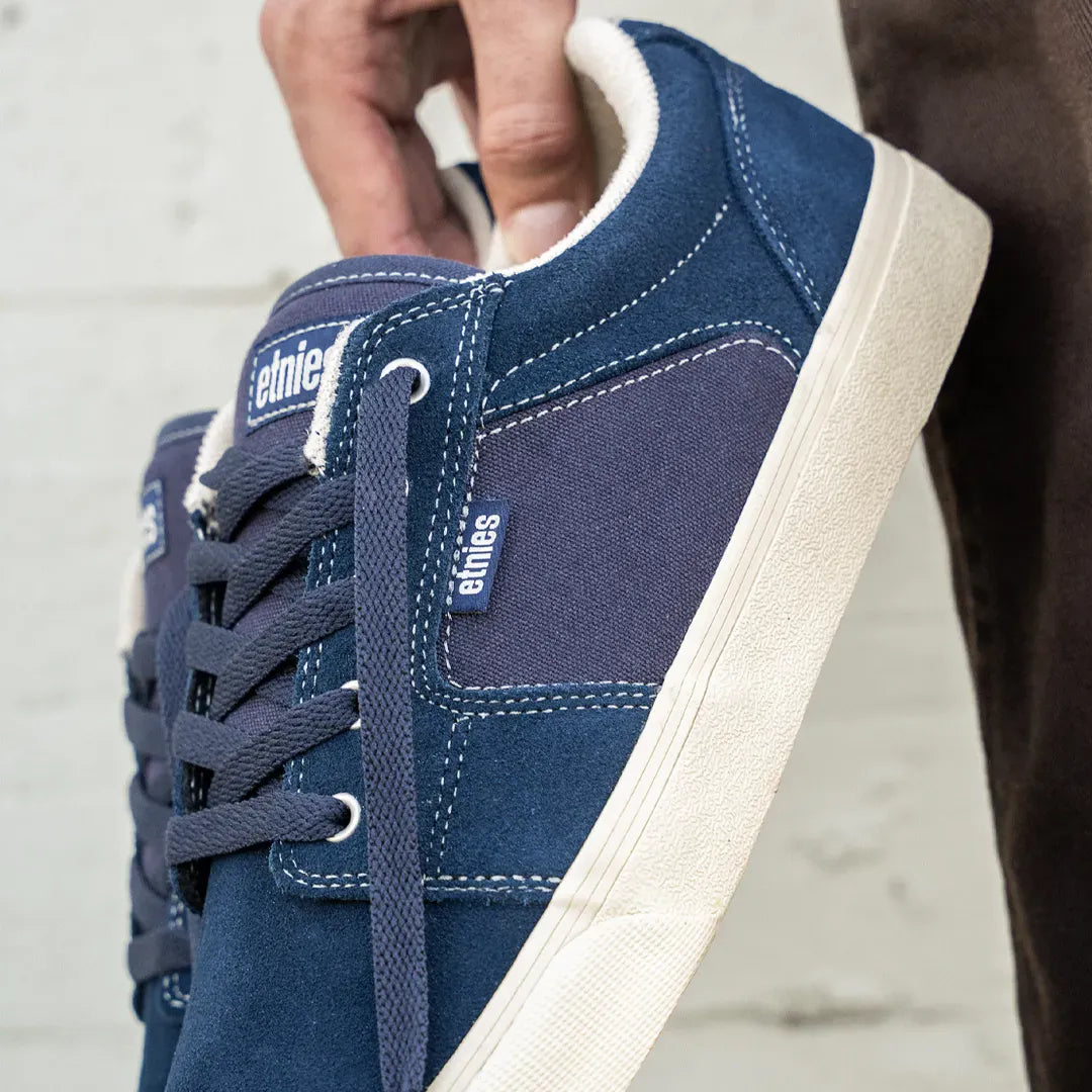 etnies-barge-ls-skate-schuh-low-top-blue-navy image 7