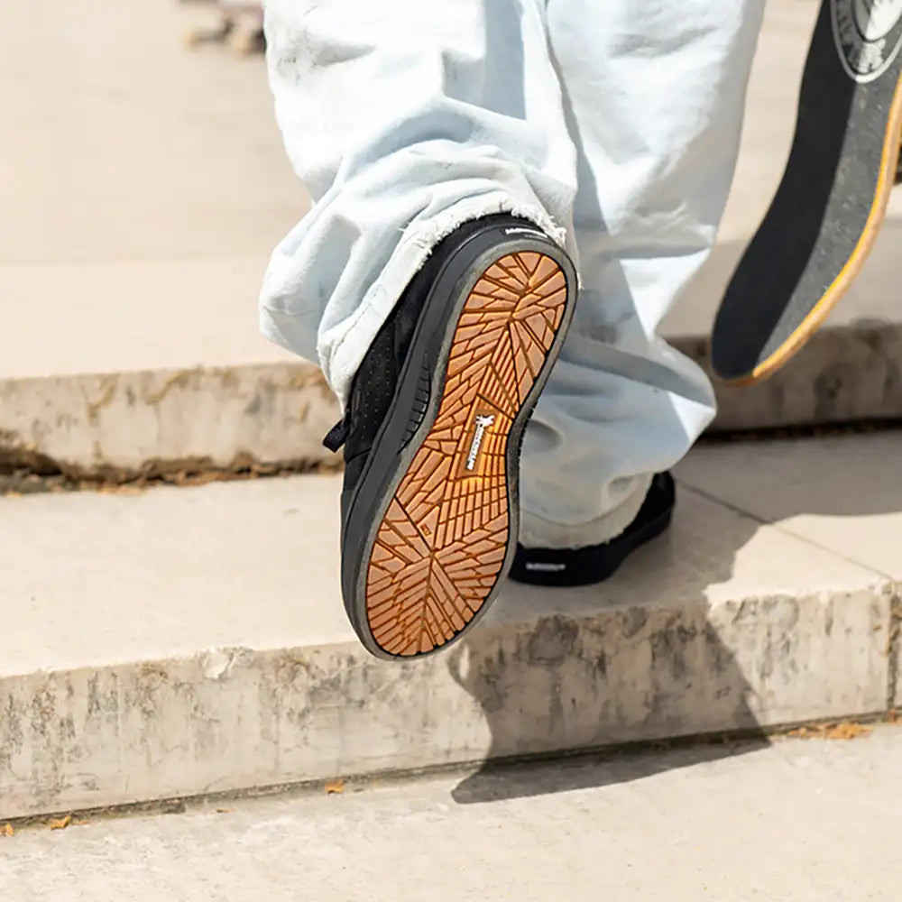 etnies-marana-michelin-skate-schuh-black-black image 2