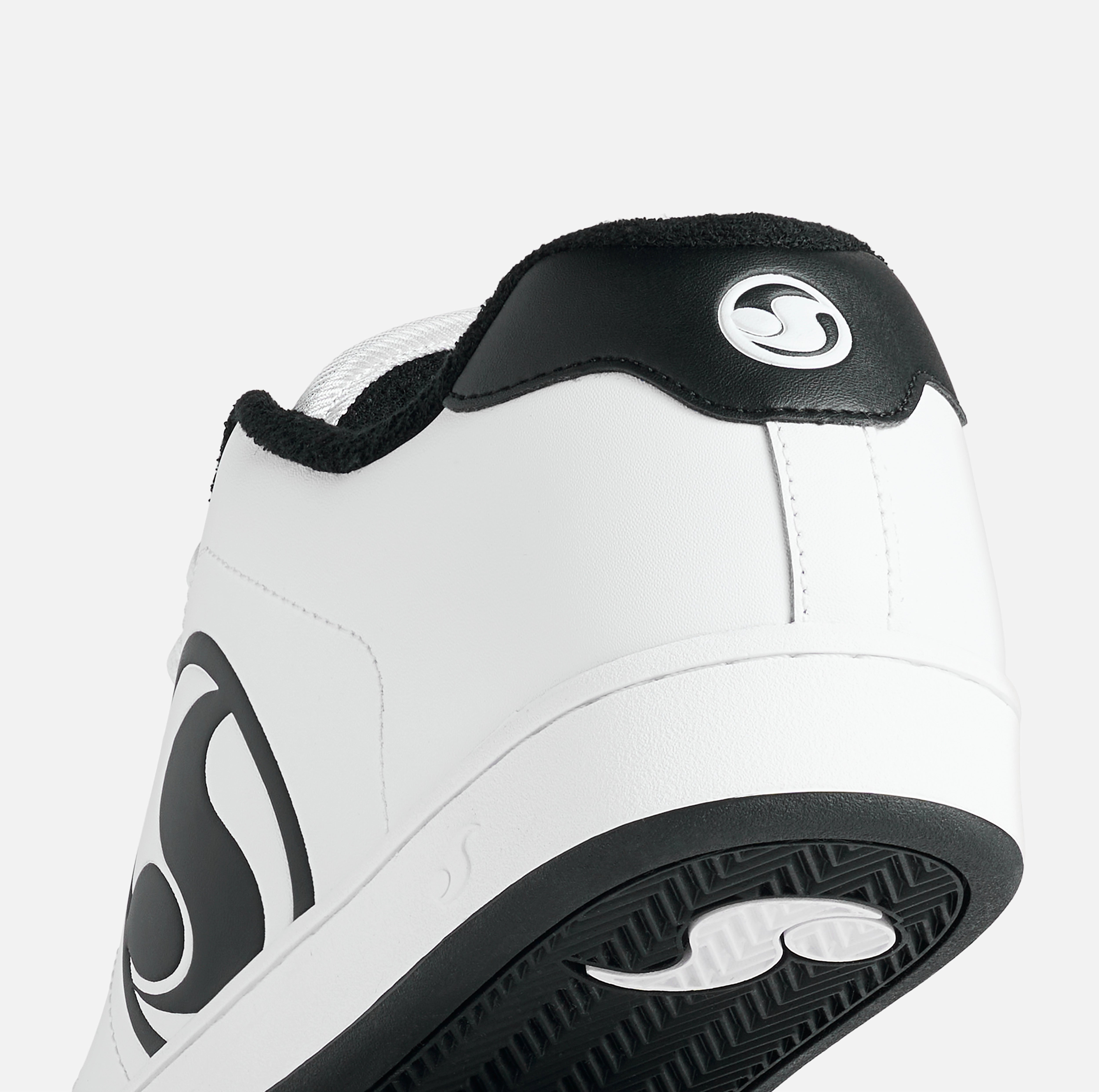dvs-revival-skate-schuh-action-leder-nubuk-vaporcell image 2