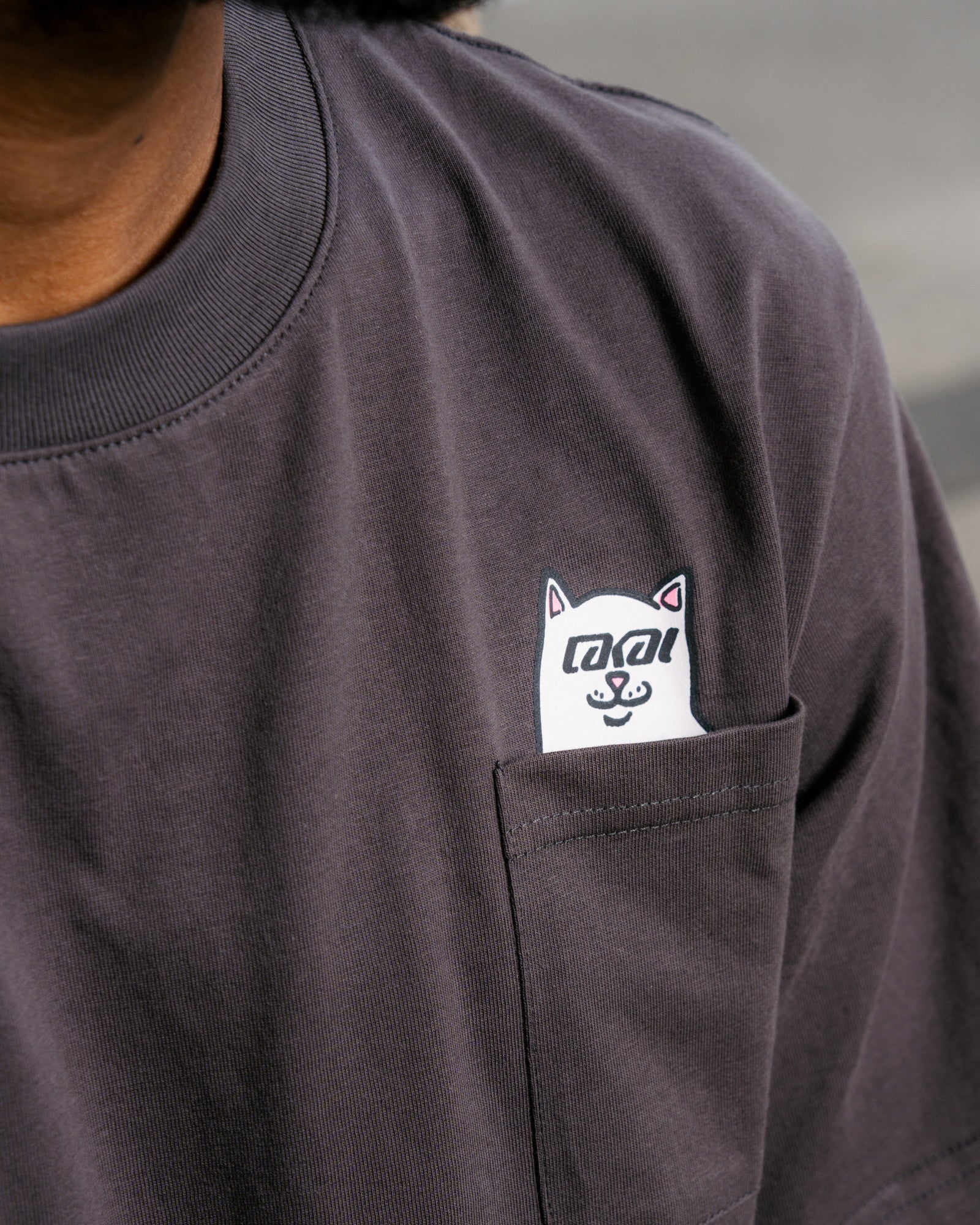 lakai-x-ripndip-lord-nerm-pocket-t-shirt-dark-grey image 4