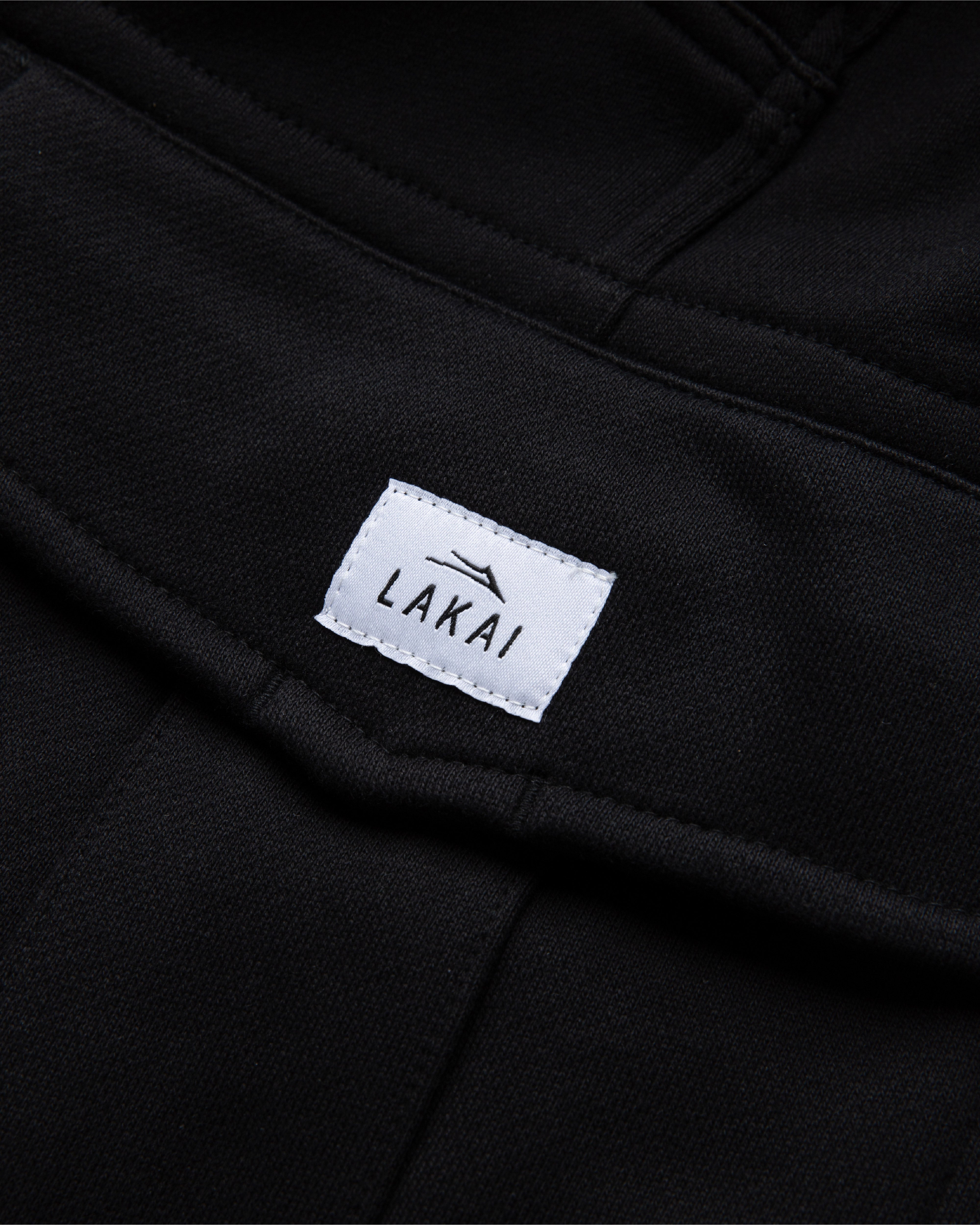 lakai-cargo-sweatshorts-schwarz image 3
