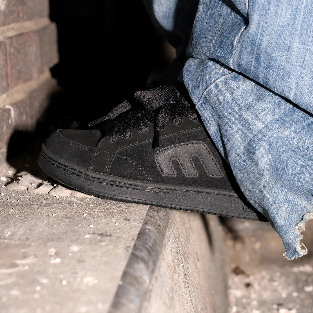 etnies-kingpin-2k-skate-schuh-black-black-black image 2