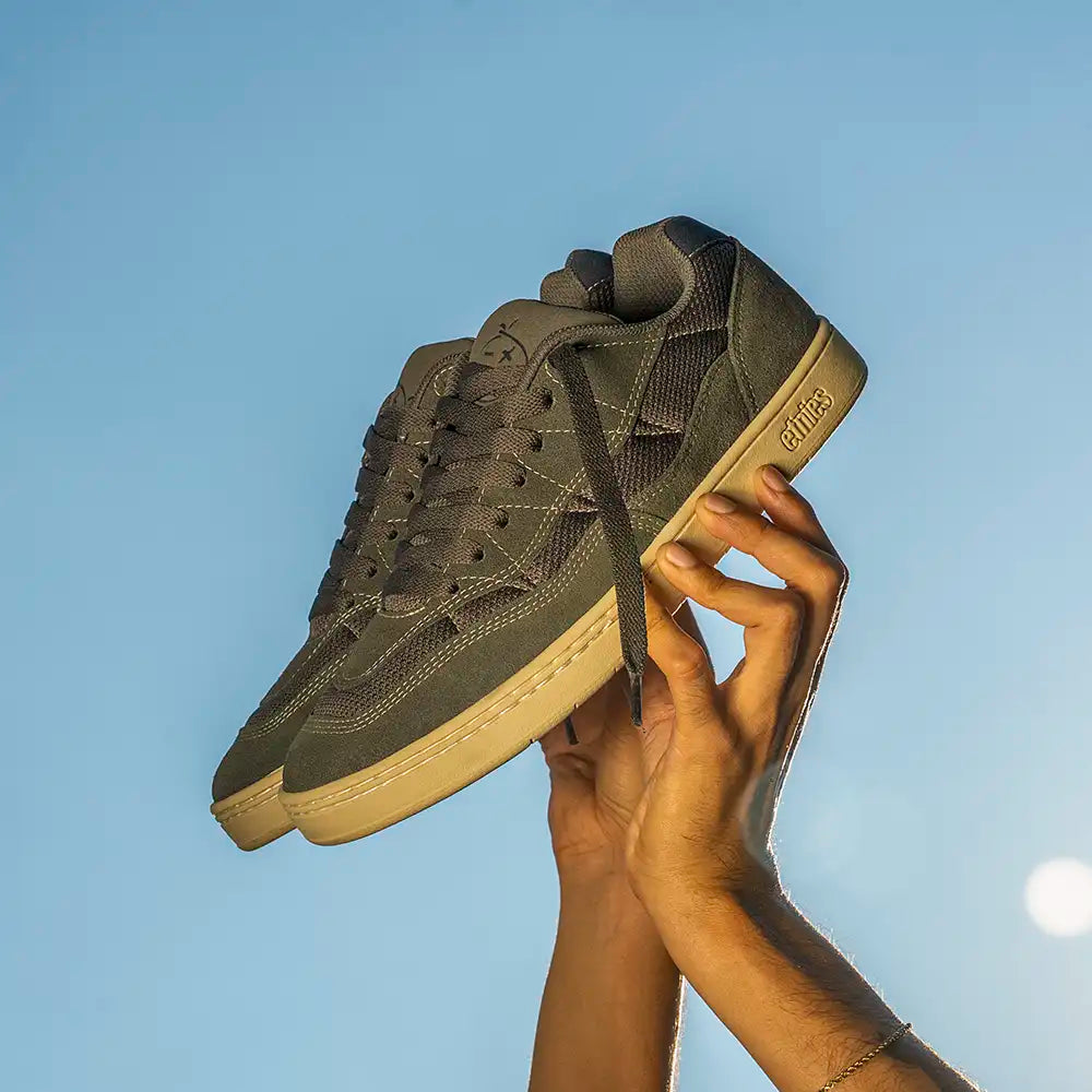 etnies-snake-chunky-skate-schuh-dark-grey-suede-mesh image 5