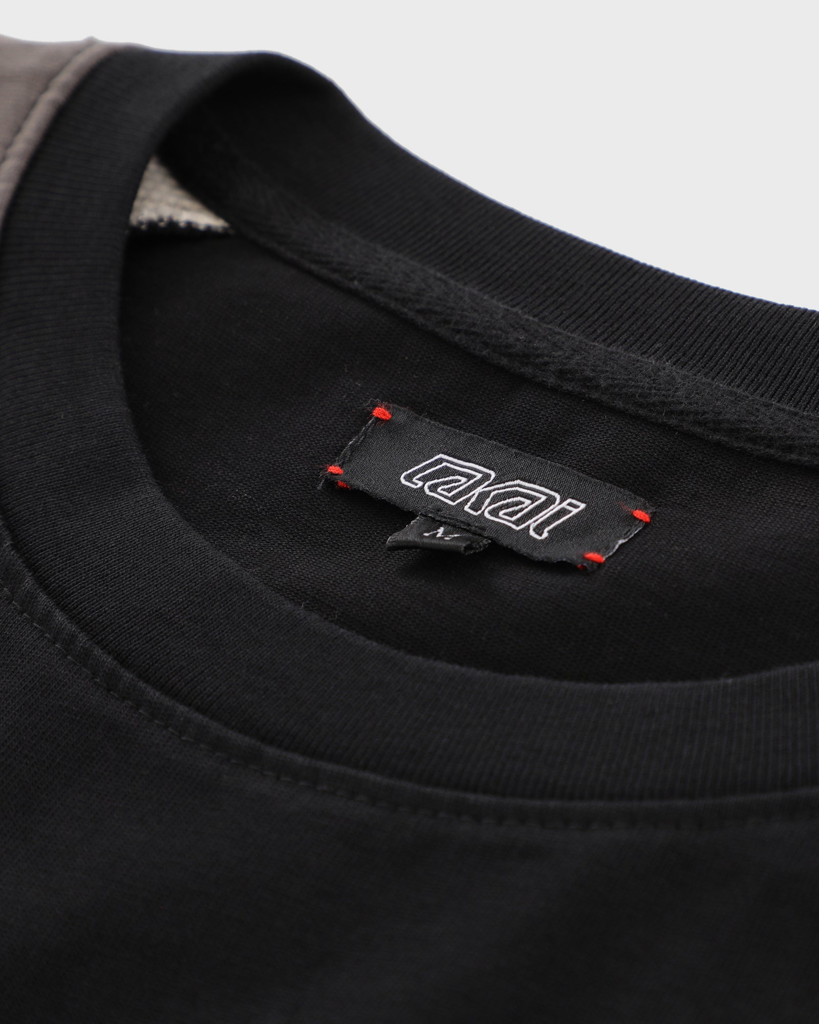 lakai-double-layer-raglan-longsleeve-schwarz-grau image 4