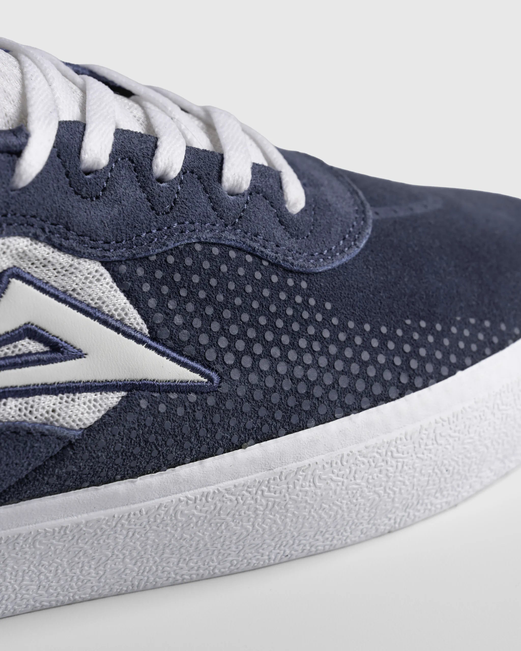 lakai-essex-light-navy-suede-white image 4