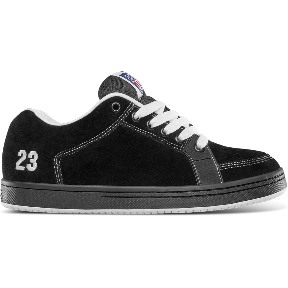 etnies-sal-23-skate-schuh-black-white-suede-lowtop image 1