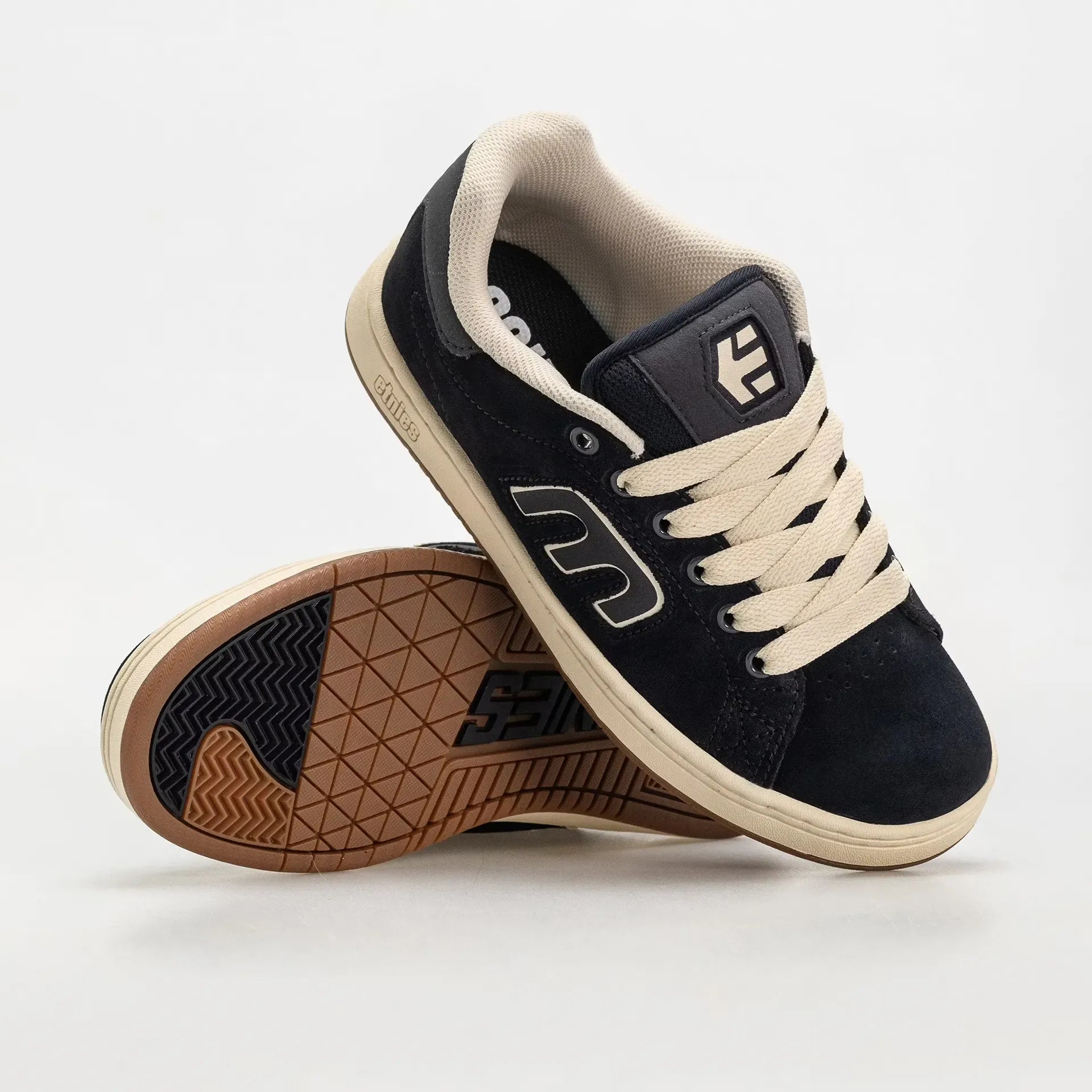 etnies-callicut-herren-skate-schuhe-navy-tan image 2