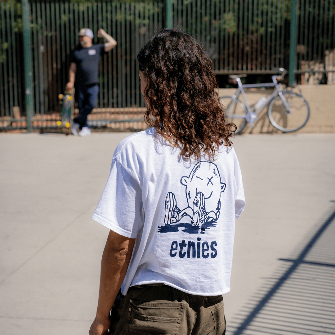 etnies-x-fos-t-shirt-white-navy-top image 2