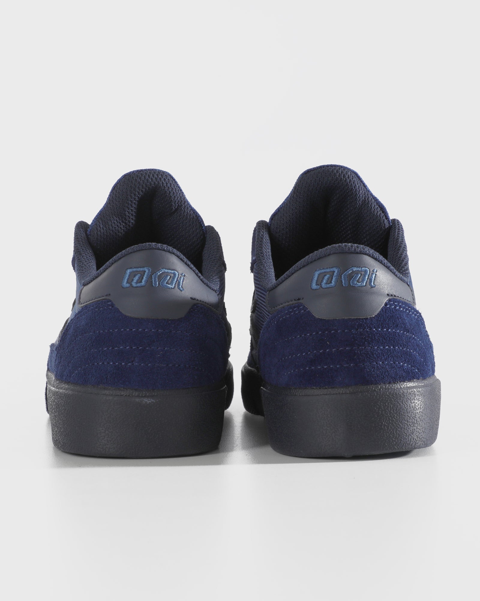 lakai-cambridge-estate-blue-suede-monochrome image 6
