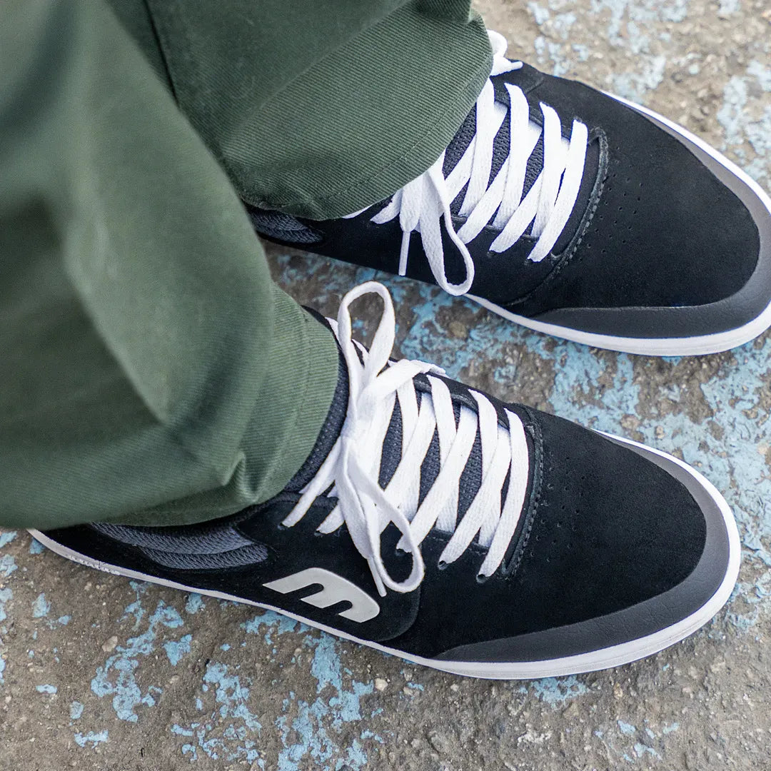 etnies-marana-og-skate-schuh-black-white-suede-synthetic image 7