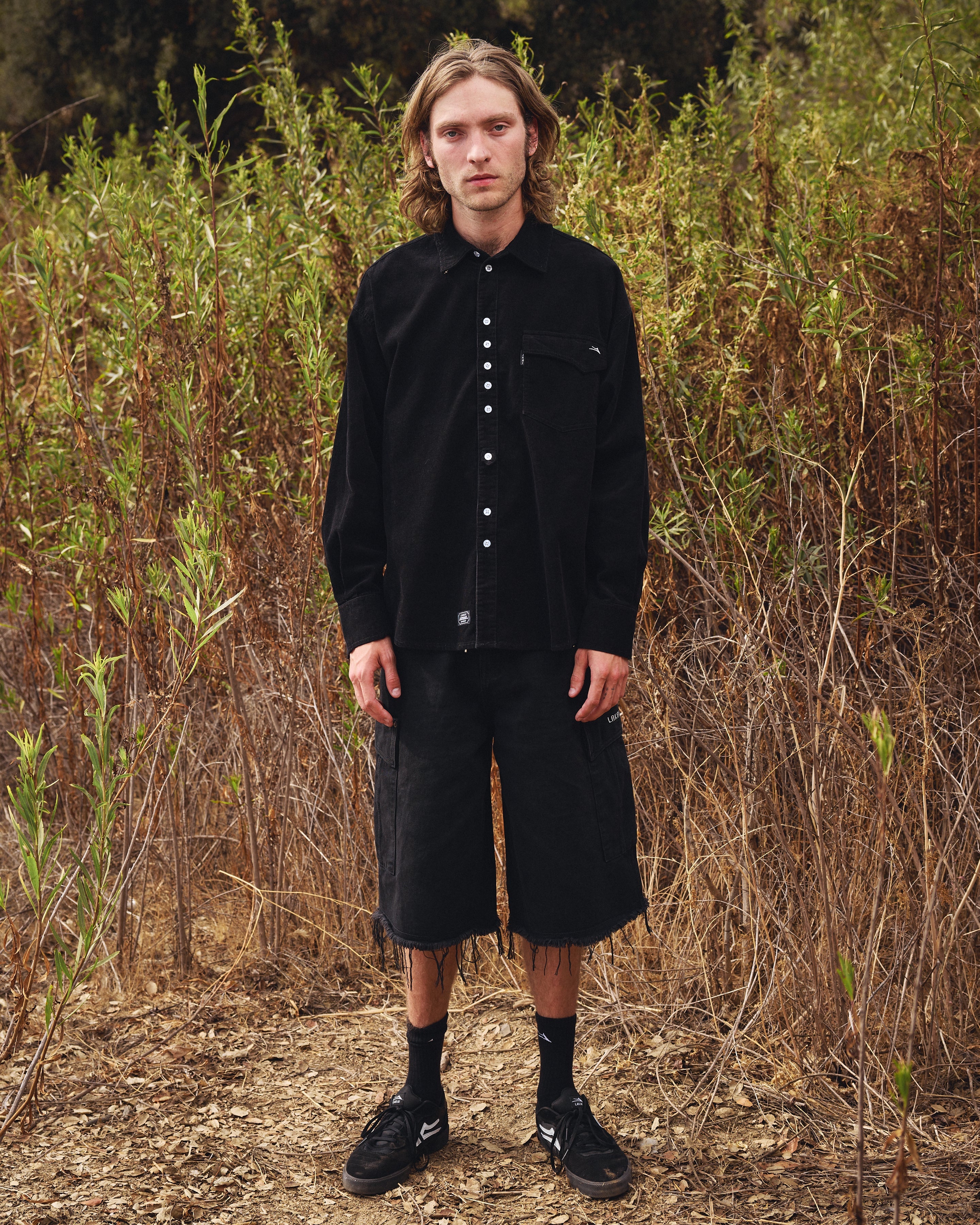 lakai-stacked-placket-corduroy-hemd-langarm-schwarz image 2