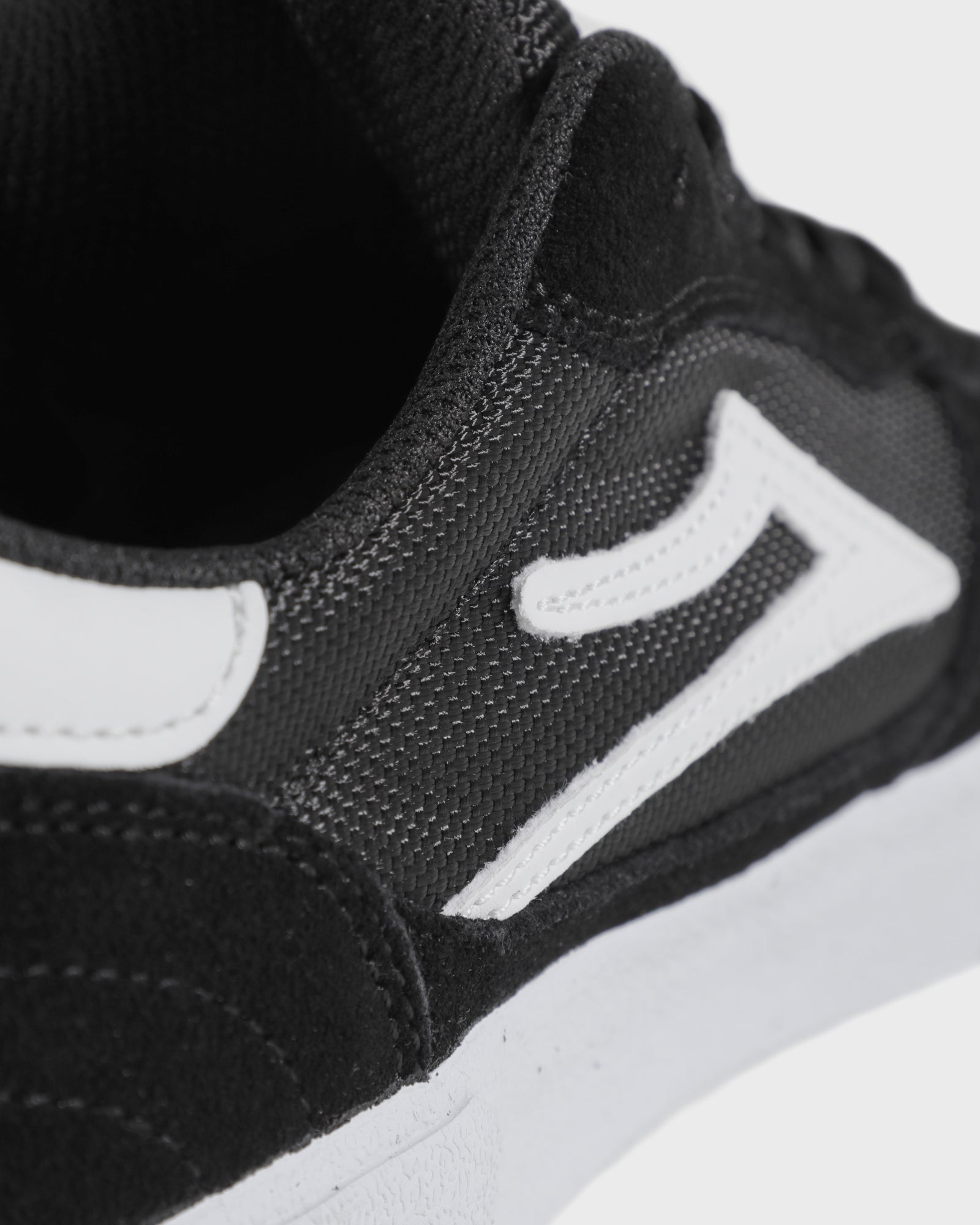 lakai-cambridge-skate-schuh-black-white-suede image 4