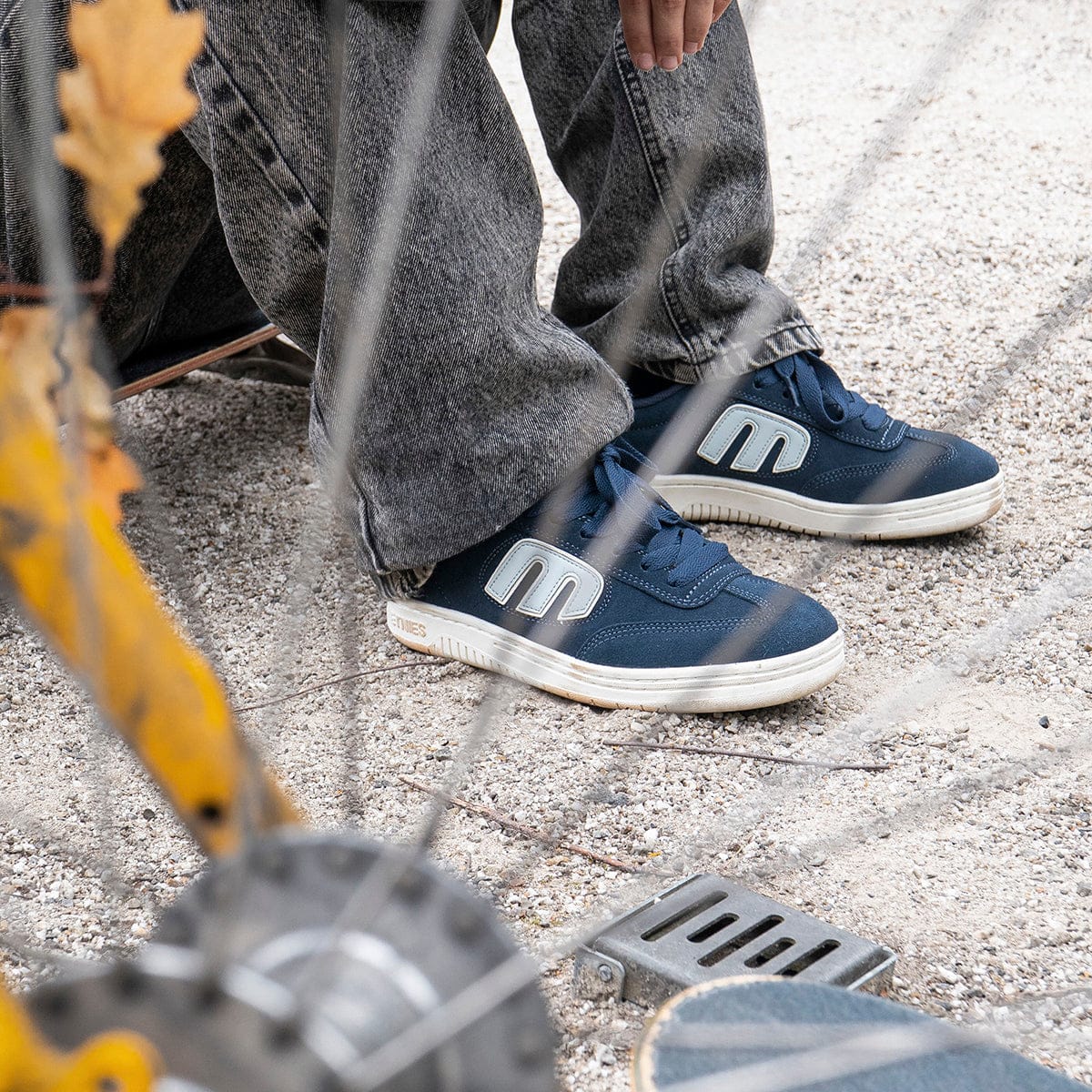 etnies-locut-og-1993-skate-schuh-schwarz-wei-gum-501 image 2